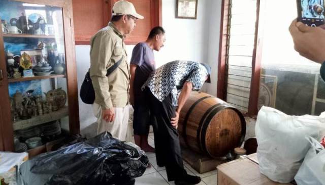 Dinas Perkebunan Kukar belum lama ini melakukan studi tiru ke Pusat Pengolahan Coklat Monggo di Yogyakarta.