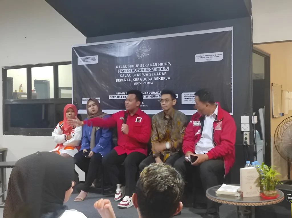 Foto: Suasana Diskusi di Acara Tumbuk Caleg.