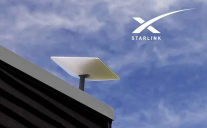 Starlink, penyedia layanan internet satelit milik Elon Musk.