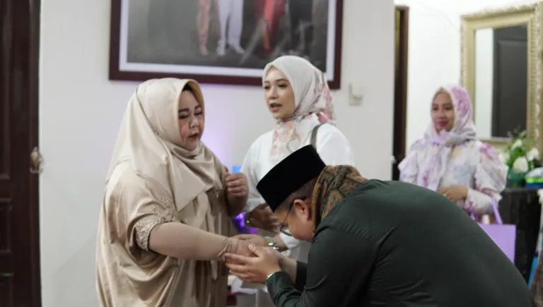 Foto: Kehangantan Pertemuan Pemimpin Kutai Kartanegara.