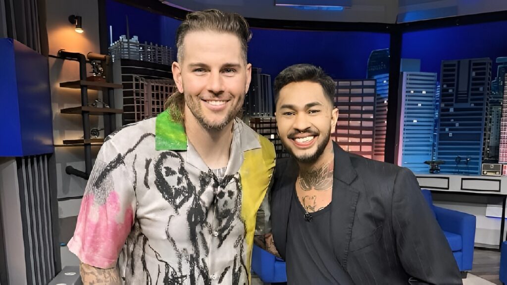 Foto: M. Shadows vokalis Avenged Sevenfold(kanan) dan Onad (kiri).