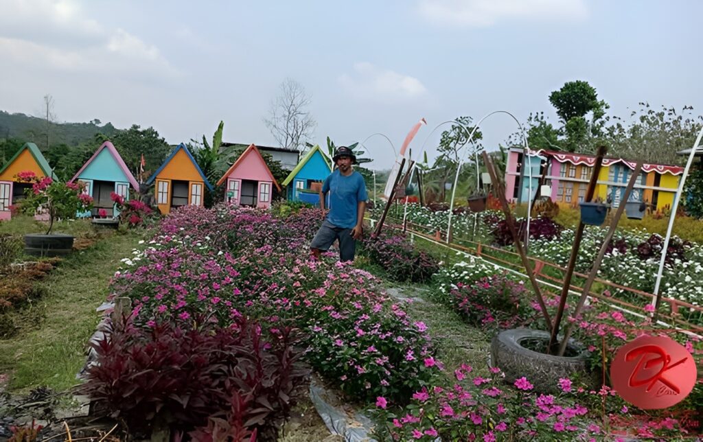 Foto: Salah satu pengunjung saat lakukan swafoto di Agrowisata Swargo Tani milik desa Tani Bhakti Kecamatan Loa Janan. (Istimewa)