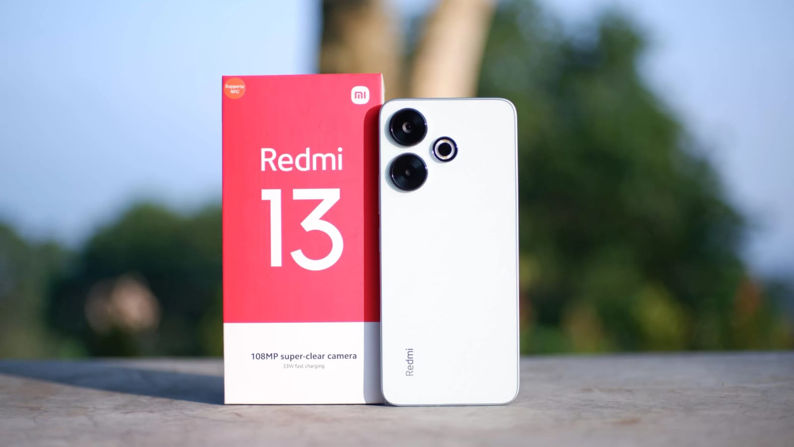 Ilustrasi Xiaomi Redmi 13.