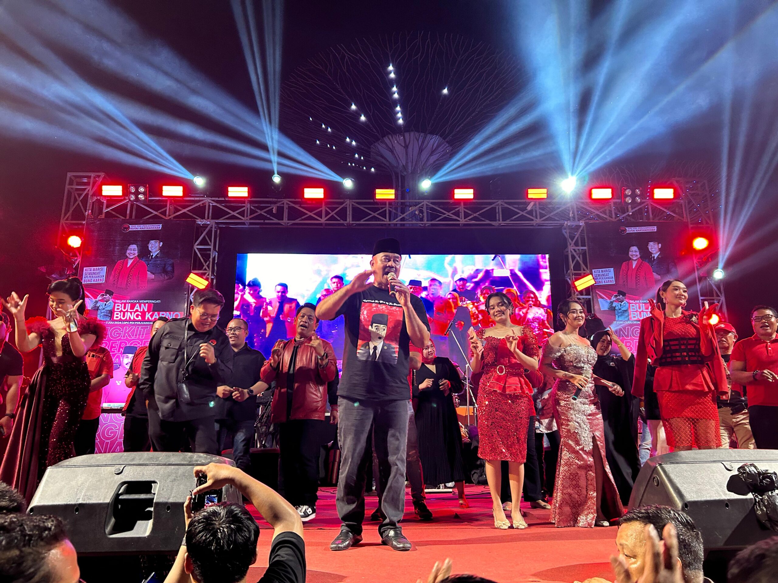 Foto: Suasana acara puncak peringatan bulan Bung Karno yang diselenggarakan PDI Perjuangan pada Senin (1/7/2024).
