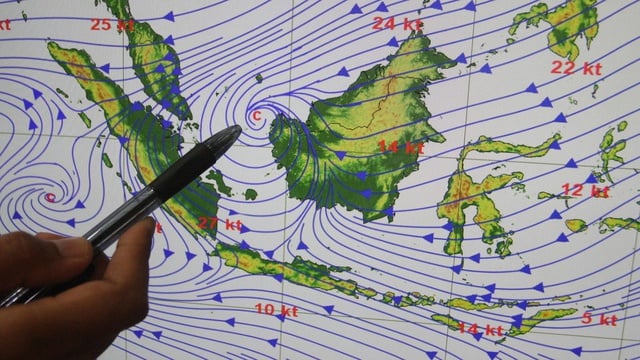 Foto: Prakiraan cuaca kota besar Indonesia, Senin (6/1/2025).