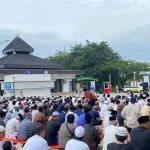 Warga Muhammadiyah Kukar Padati Tangga Arung Square untuk Salat Idulfitri