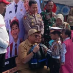 Lebih dari 30 Ribu Siswa Baru di Kukar Dapat Perlengkapan Sekolah Gratis