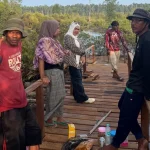 Madinah Kawal Aspirasi Warga, Jembatan Akses Nelayan di Santan Ilir Kini Bisa Digunakan